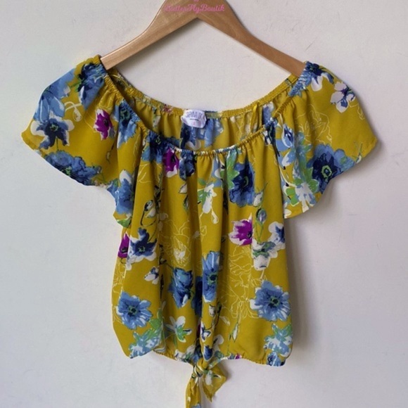 Sienna Sky Floral tie front crop short sleeve Top, Size S - Picture 4 of 6